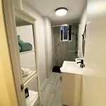 Quarto em Acomodações Particulares Malvarrosa Private In Shared *