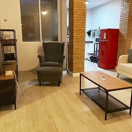 Malvarrosa Private In Shared Quarto em Acomodações Particulares