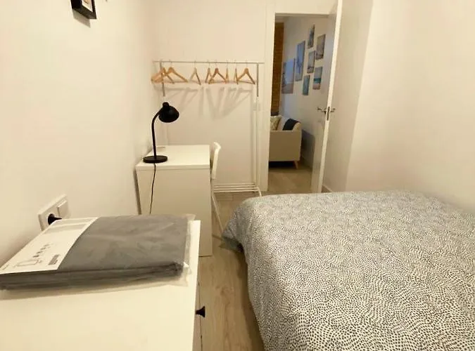 Malvarrosa Private In Shared Habitación en casa particular Valencia
